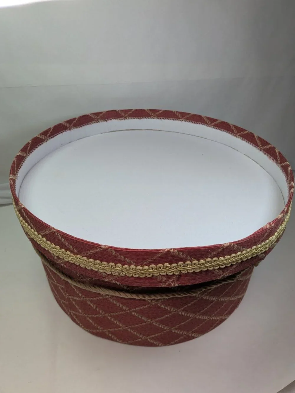 Vintage Red Tan Diamond Trellis Padded Fabric Hat Box Rope Trim Storage 14.5